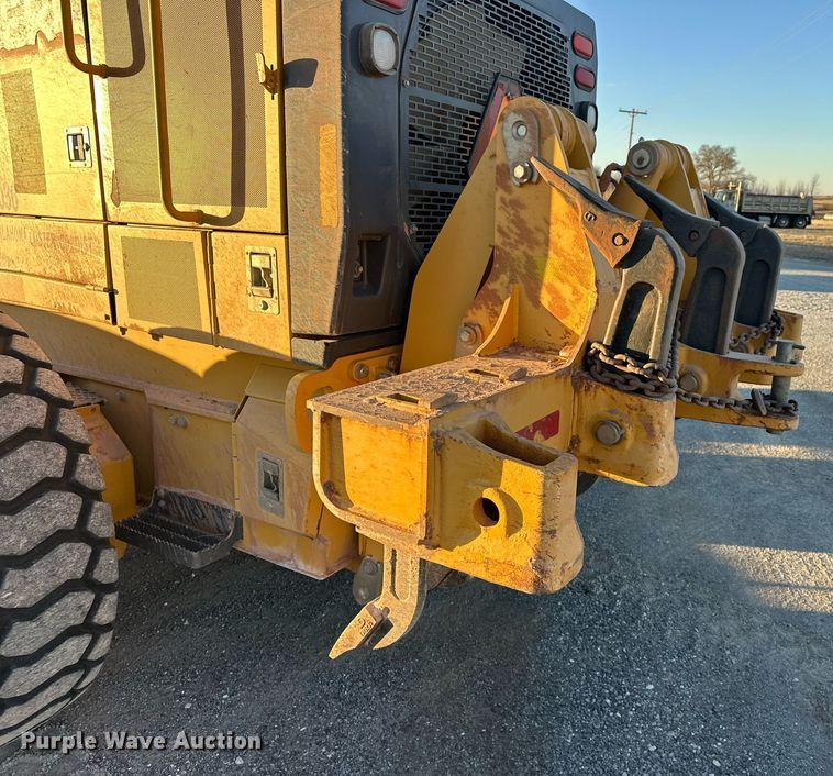 image for item EK0373 2016 John Deere 772G motor grader