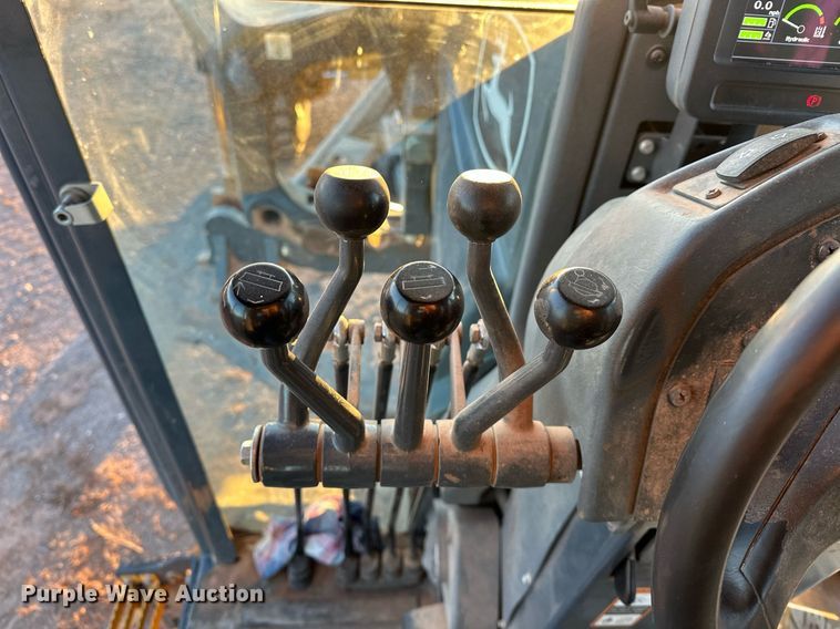 image for item EK0373 2016 John Deere 772G motor grader