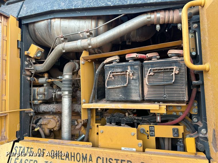 image for item EK0373 2016 John Deere 772G motor grader