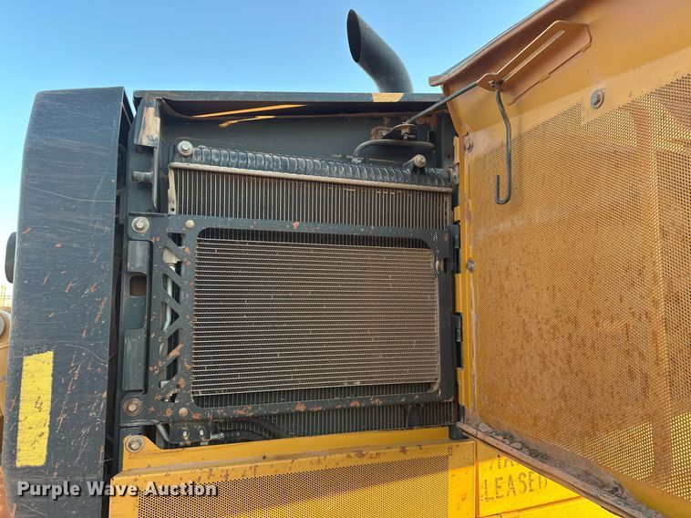 image for item EK0373 2016 John Deere 772G motor grader