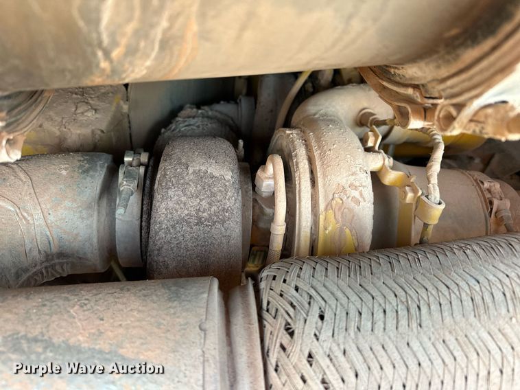 image for item EK0373 2016 John Deere 772G motor grader