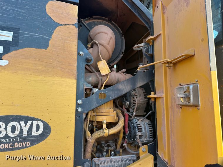 image for item EK0373 2016 John Deere 772G motor grader