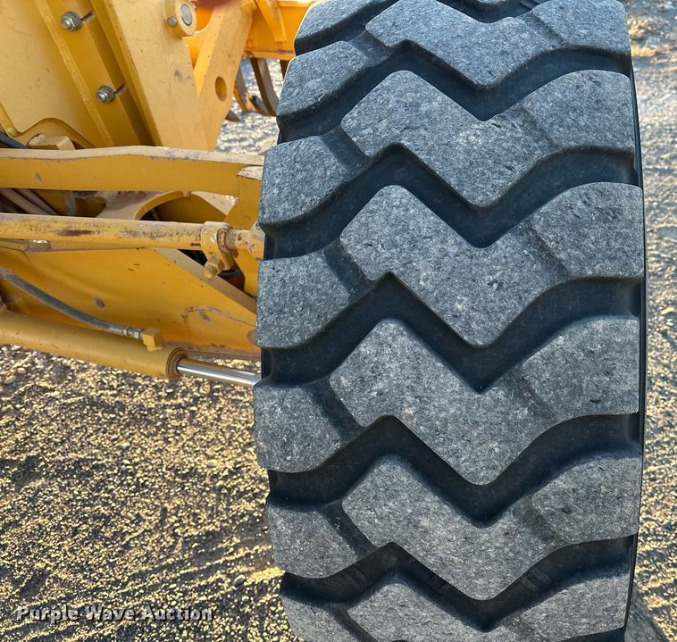 image for item EK0373 2016 John Deere 772G motor grader