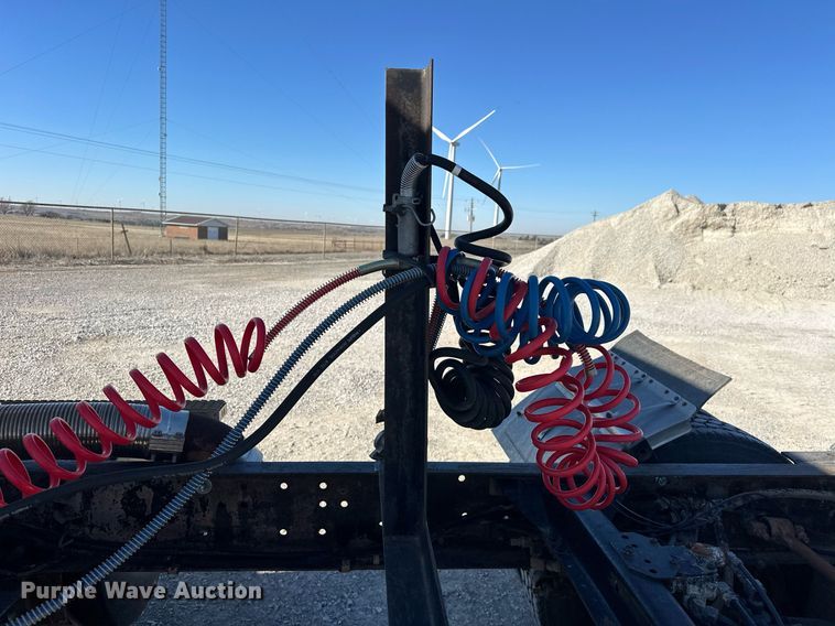 image for item EK0376 1998 Mack CH600 semi truck