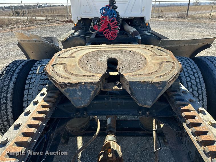 image for item EK0376 1998 Mack CH600 semi truck