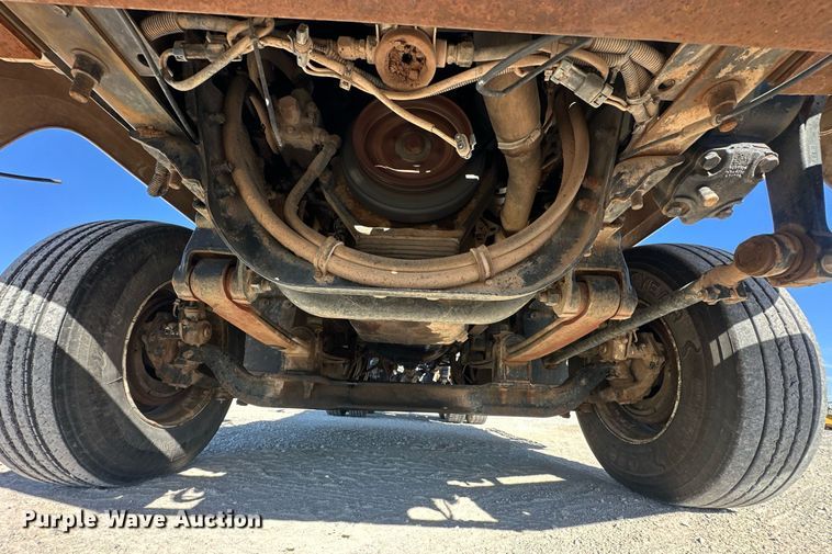 image for item EK0376 1998 Mack CH600 semi truck