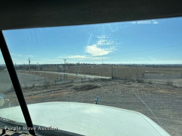 image for item EK0376 1998 Mack CH600 semi truck