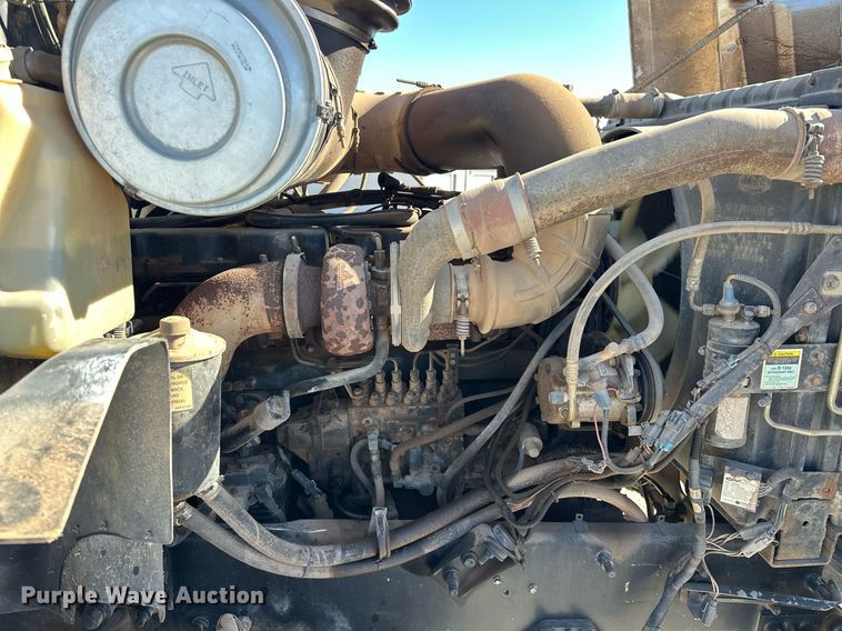 image for item EK0376 1998 Mack CH600 semi truck