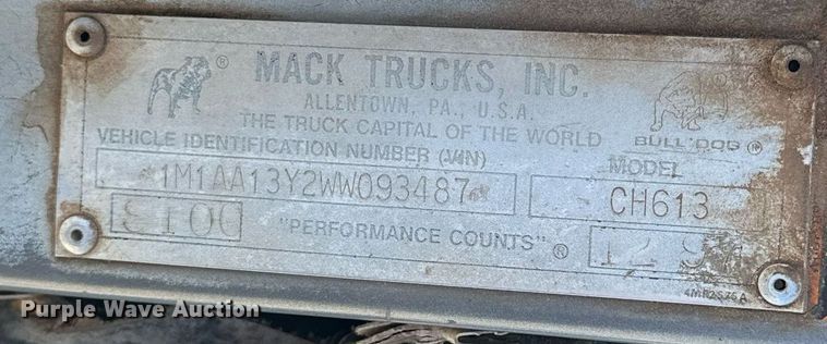 image for item EK0376 1998 Mack CH600 semi truck