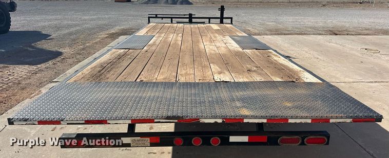 image for item EK0377 2018 PJ Carhauler Tilt T8222 tilt deck equipment trailer