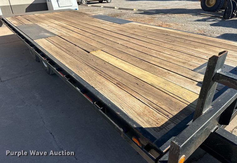 image for item EK0377 2018 PJ Carhauler Tilt T8222 tilt deck equipment trailer