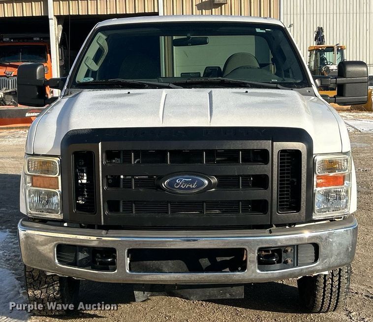 image for item EK2660 2009 Ford F350 Super Duty XL pickup truck