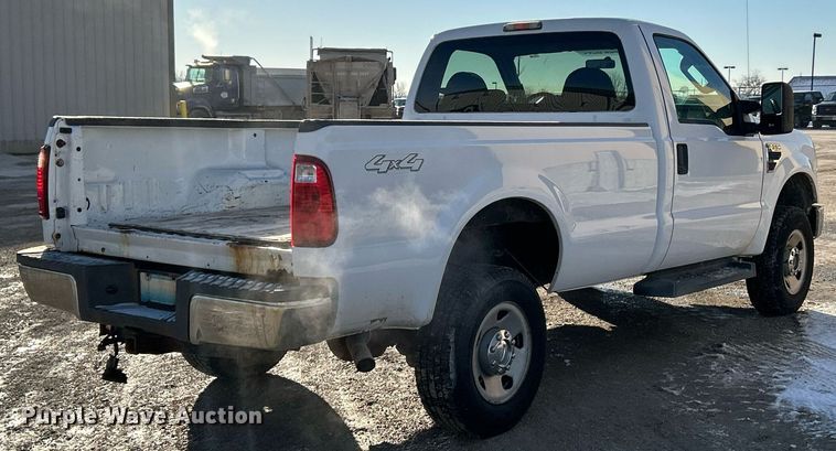 image for item EK2660 2009 Ford F350 Super Duty XL pickup truck