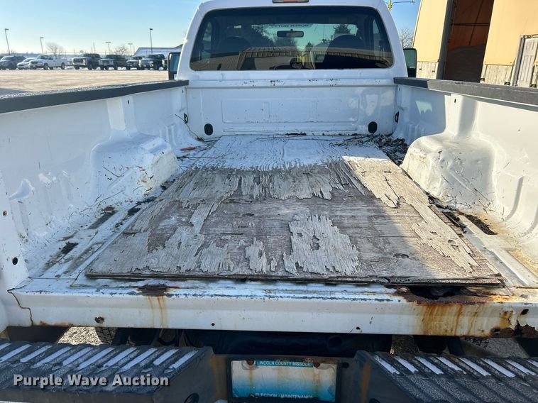 image for item EK2660 2009 Ford F350 Super Duty XL pickup truck