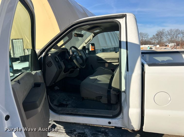 image for item EK2660 2009 Ford F350 Super Duty XL pickup truck