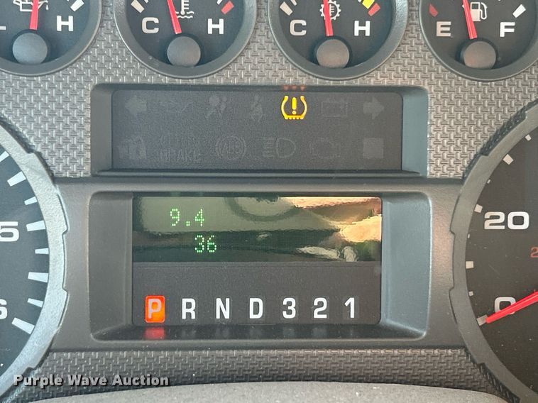 image for item EK2660 2009 Ford F350 Super Duty XL pickup truck