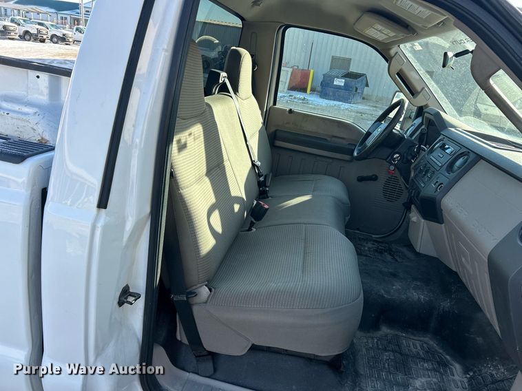 image for item EK2660 2009 Ford F350 Super Duty XL pickup truck