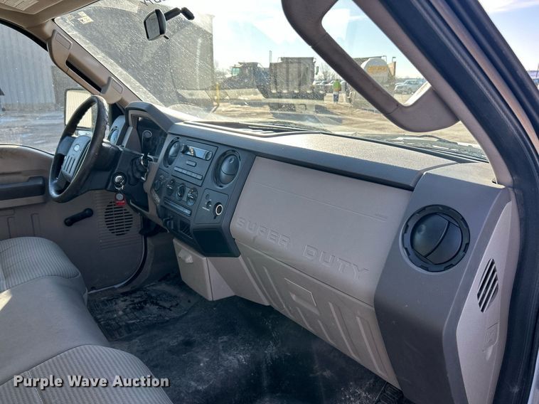 image for item EK2660 2009 Ford F350 Super Duty XL pickup truck