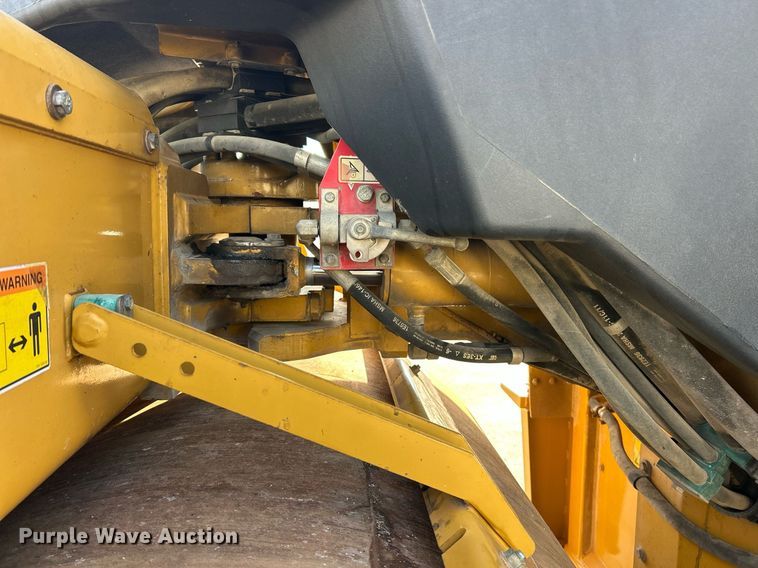 image for item EK2662 2010 Caterpillar CD54 double drum vibratory roller