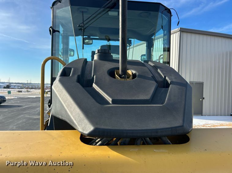 image for item EK2662 2010 Caterpillar CD54 double drum vibratory roller