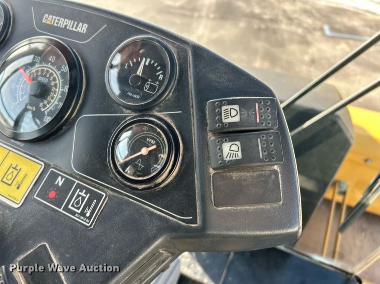 image for item EK2662 2010 Caterpillar CD54 double drum vibratory roller