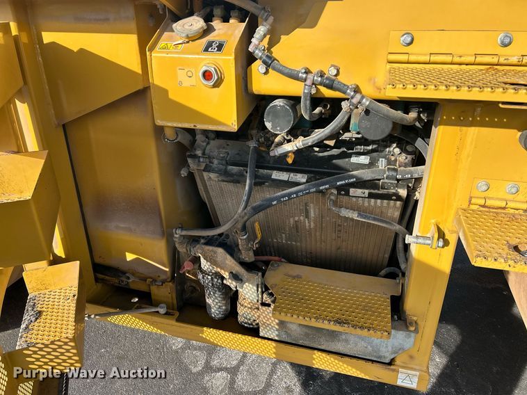 image for item EK2662 2010 Caterpillar CD54 double drum vibratory roller