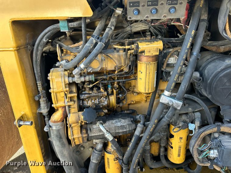 image for item EK2662 2010 Caterpillar CD54 double drum vibratory roller