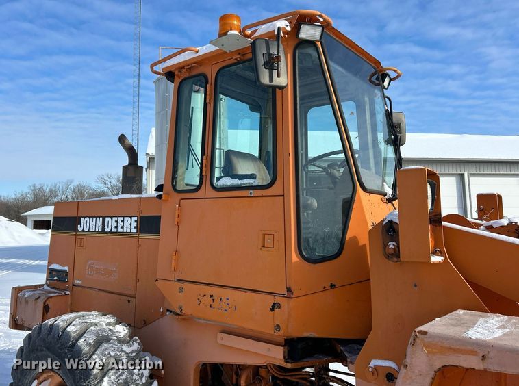 image for item EK2674 1993 John Deere 544G wheel loader