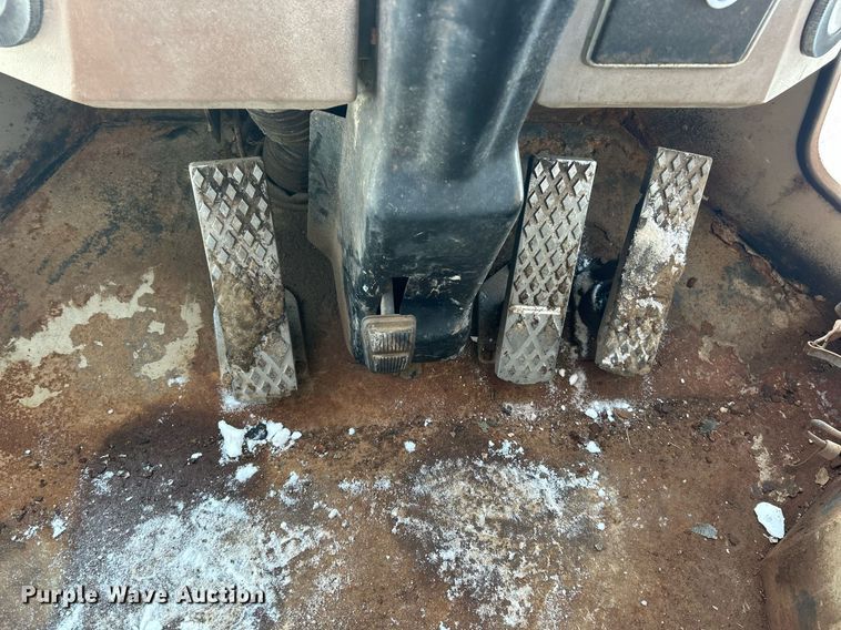 image for item EK2674 1993 John Deere 544G wheel loader