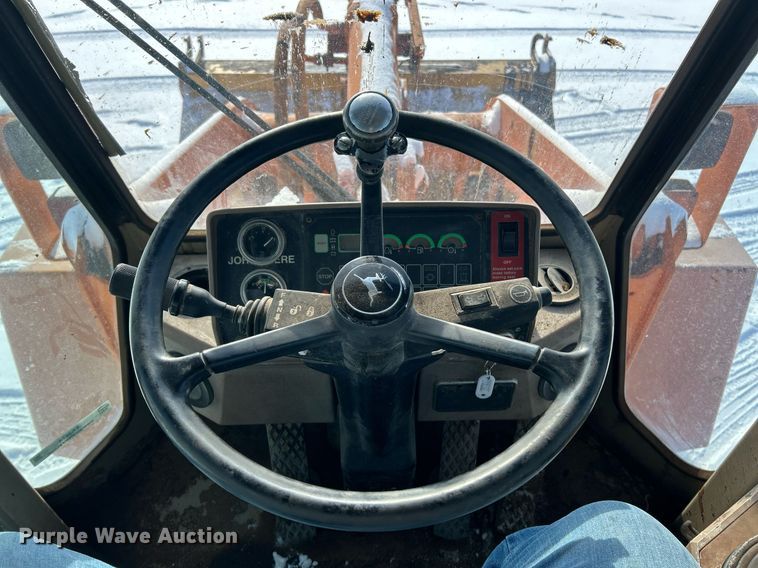 image for item EK2674 1993 John Deere 544G wheel loader