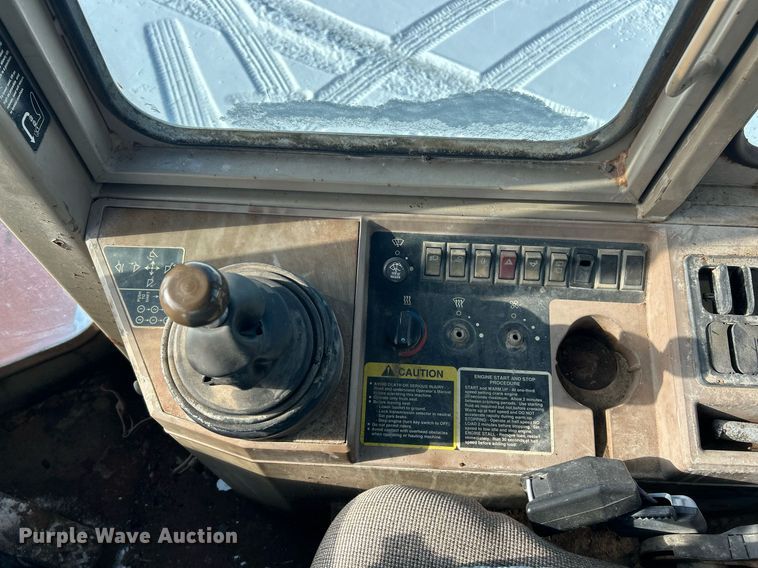 image for item EK2674 1993 John Deere 544G wheel loader