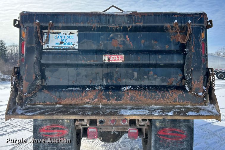 image for item EK2675 1997 Ford LN9000 dump truck