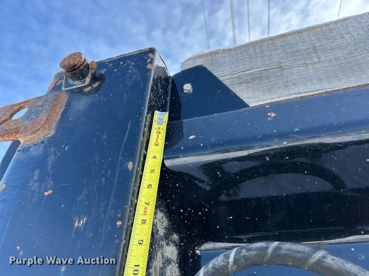 image for item EK2675 1997 Ford LN9000 dump truck