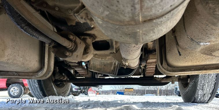 image for item EK2675 1997 Ford LN9000 dump truck