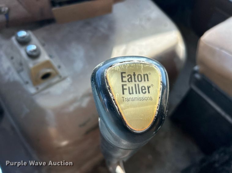 image for item EK2675 1997 Ford LN9000 dump truck