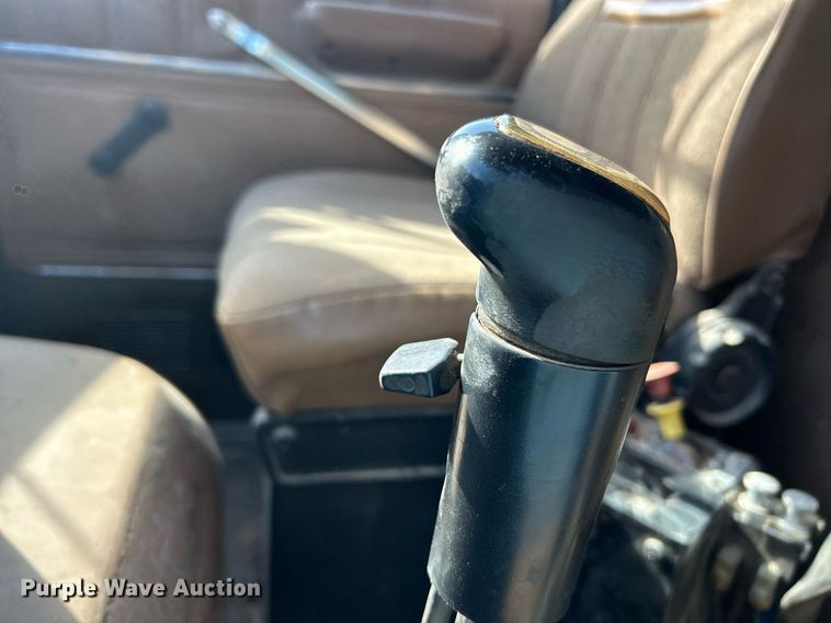 image for item EK2675 1997 Ford LN9000 dump truck