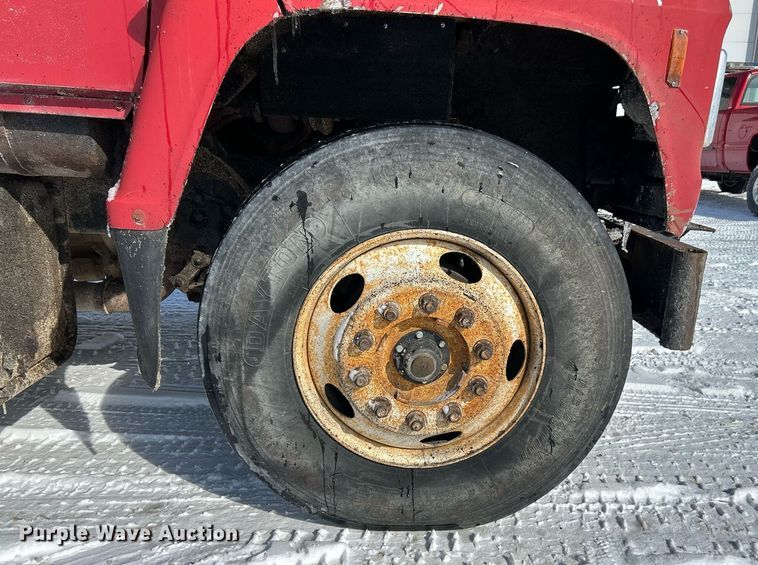 image for item EK2675 1997 Ford LN9000 dump truck