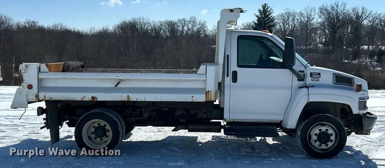 image for item EK2678 2006 GMC C4500 dump truck