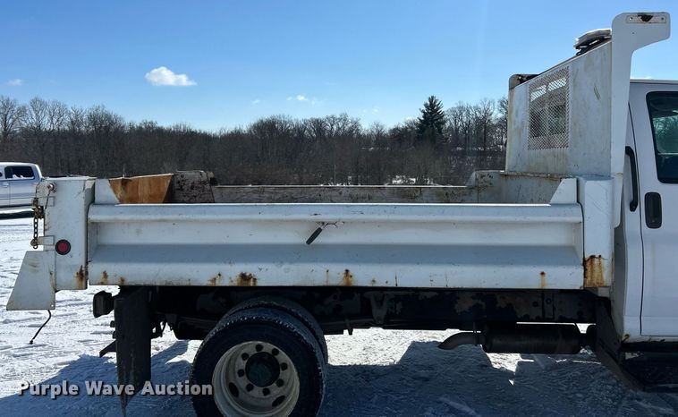 image for item EK2678 2006 GMC C4500 dump truck