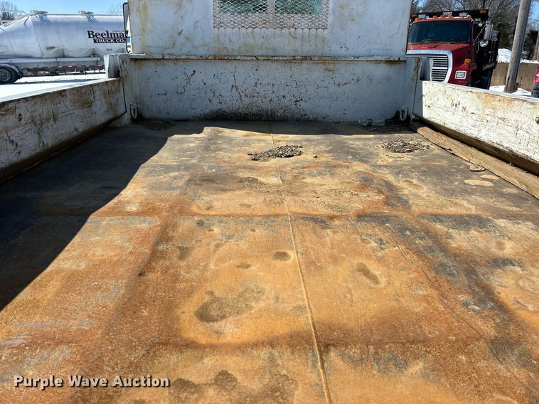 image for item EK2678 2006 GMC C4500 dump truck