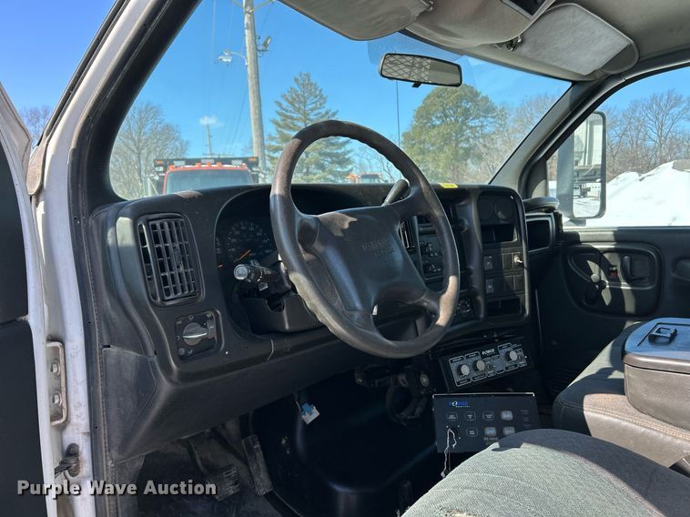 image for item EK2678 2006 GMC C4500 dump truck