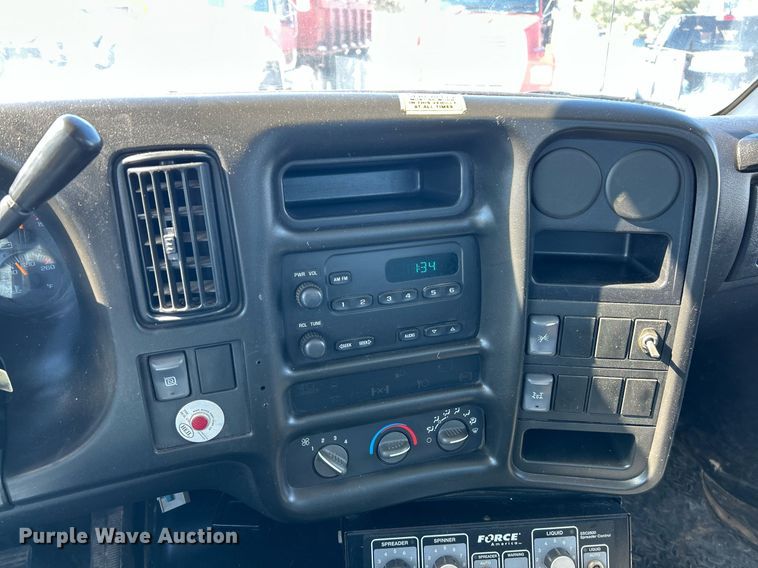 image for item EK2678 2006 GMC C4500 dump truck