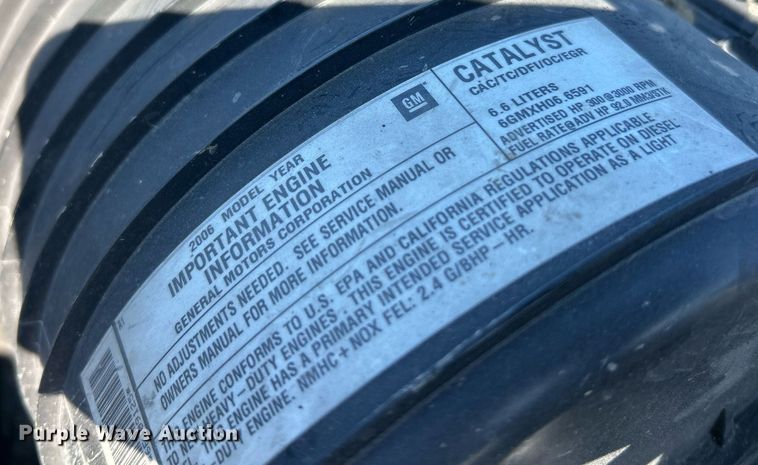 image for item EK2678 2006 GMC C4500 dump truck