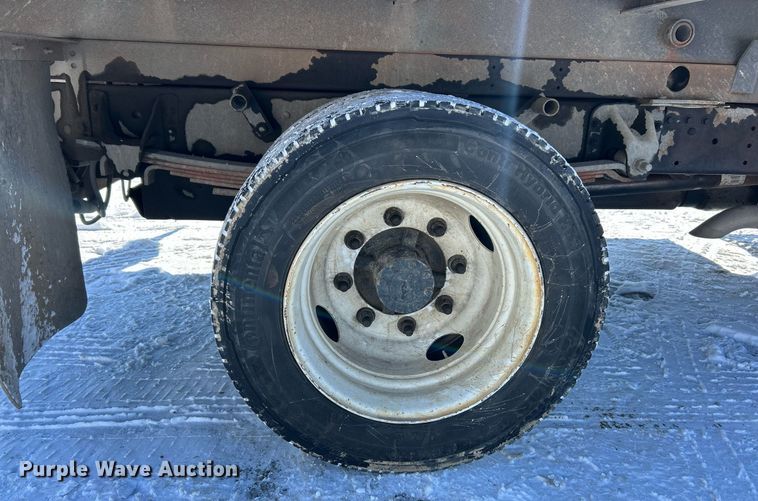 image for item EK2678 2006 GMC C4500 dump truck