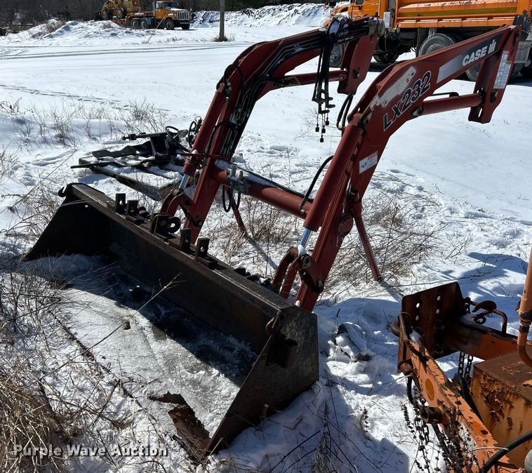 image for item EK2679 Case IH LX232 loader