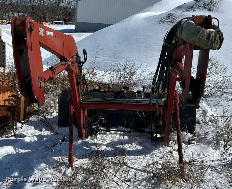 image for item EK2679 Case IH LX232 loader