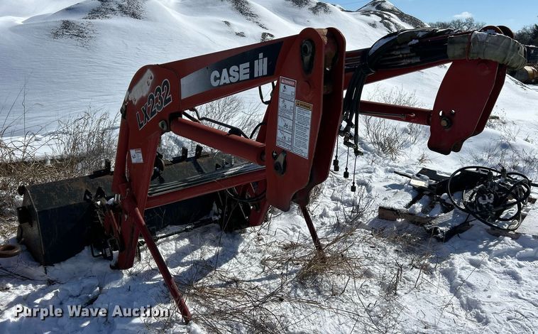 image for item EK2679 Case IH LX232 loader