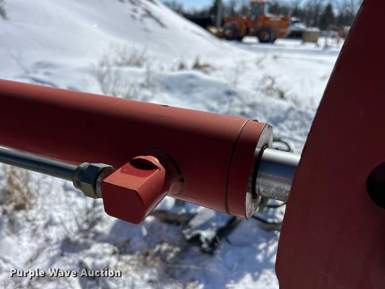 image for item EK2679 Case IH LX232 loader