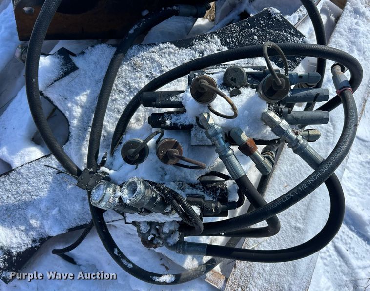 image for item EK2679 Case IH LX232 loader