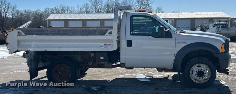 image for item EK2681 2005 Ford F450 Super Duty XL  dump truck